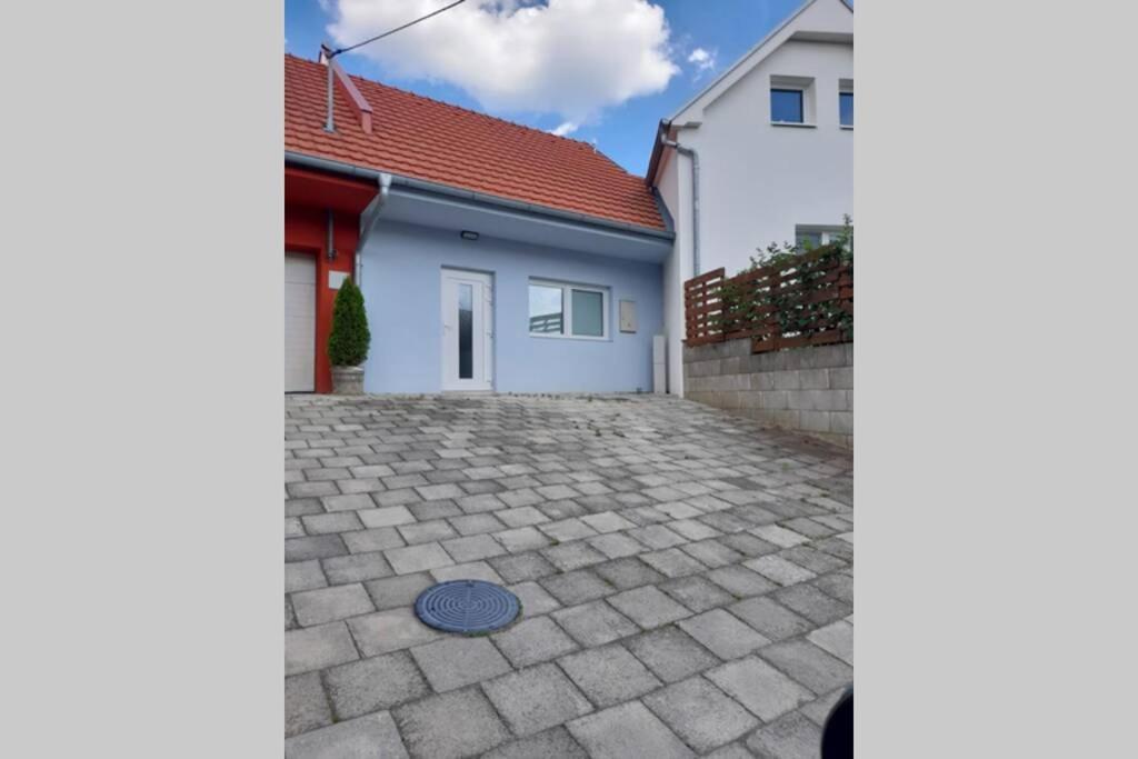 Domek Verunka V Malebne Vesnicce Na Jizni Morave Svatoborice Buitenkant foto