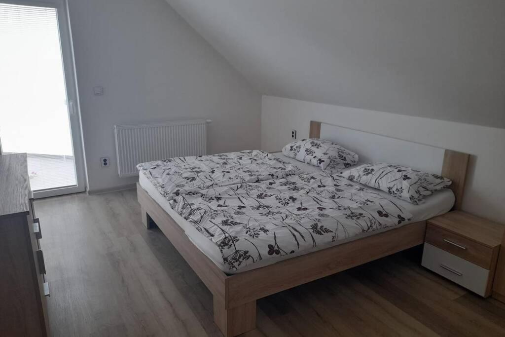 Domek Verunka V Malebne Vesnicce Na Jizni Morave Svatoborice Buitenkant foto